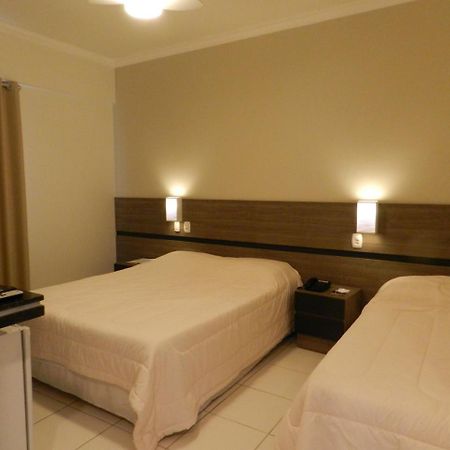 Terraco Hotel Três Pontas Buitenkant foto