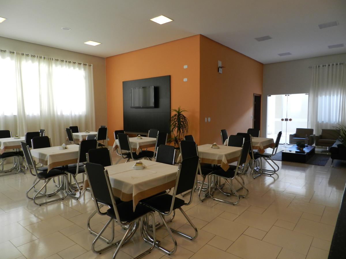 Terraco Hotel Três Pontas Buitenkant foto