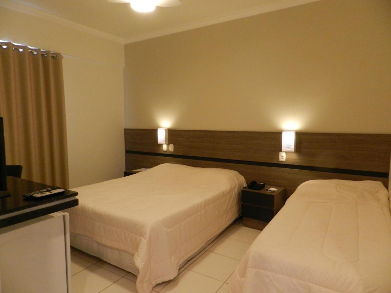 Terraco Hotel Três Pontas Buitenkant foto