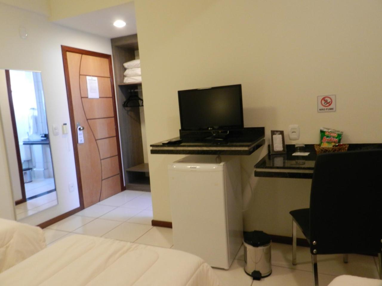 Terraco Hotel Três Pontas Buitenkant foto